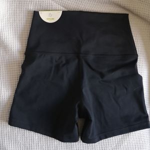 NWT Aerie offline biker short - size S
